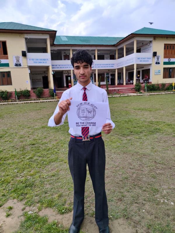 HEAD BOY