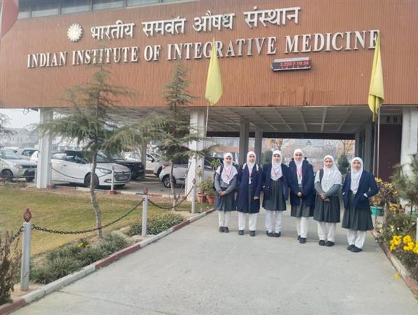 Students at Indian Institute of Integrative Medicine